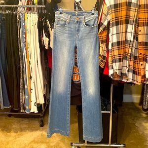 The highly sought after dojo flare 25x33